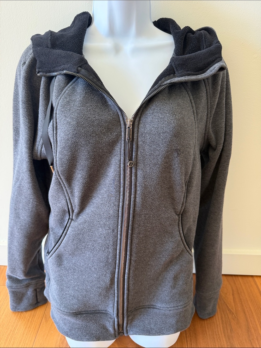 Lululemon athletica Scuba Full-Zip Hoodie with Black Velour Lining
